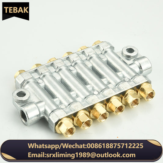 Check the Lubricating Oil Fittings of Injection Molding Machine of Volumetric Distributor YH3200 YH3300 YH3400 YH3500