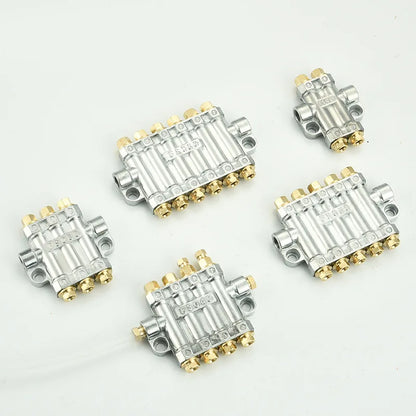 Check the Lubricating Oil Fittings of Injection Molding Machine of Volumetric Distributor YH3200 YH3300 YH3400 YH3500