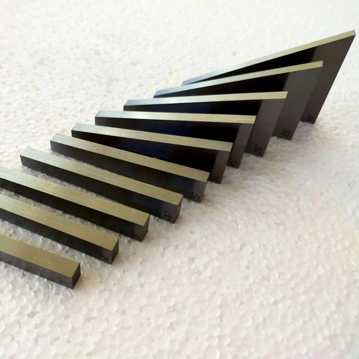 TEBAK 10pcs Set Angle Block Set 1, 2, 3, 4, 5, 10, 15, 20, 25, 30 Precision +/- 20 Seconds, Machinist Tool Block Gauge Gage