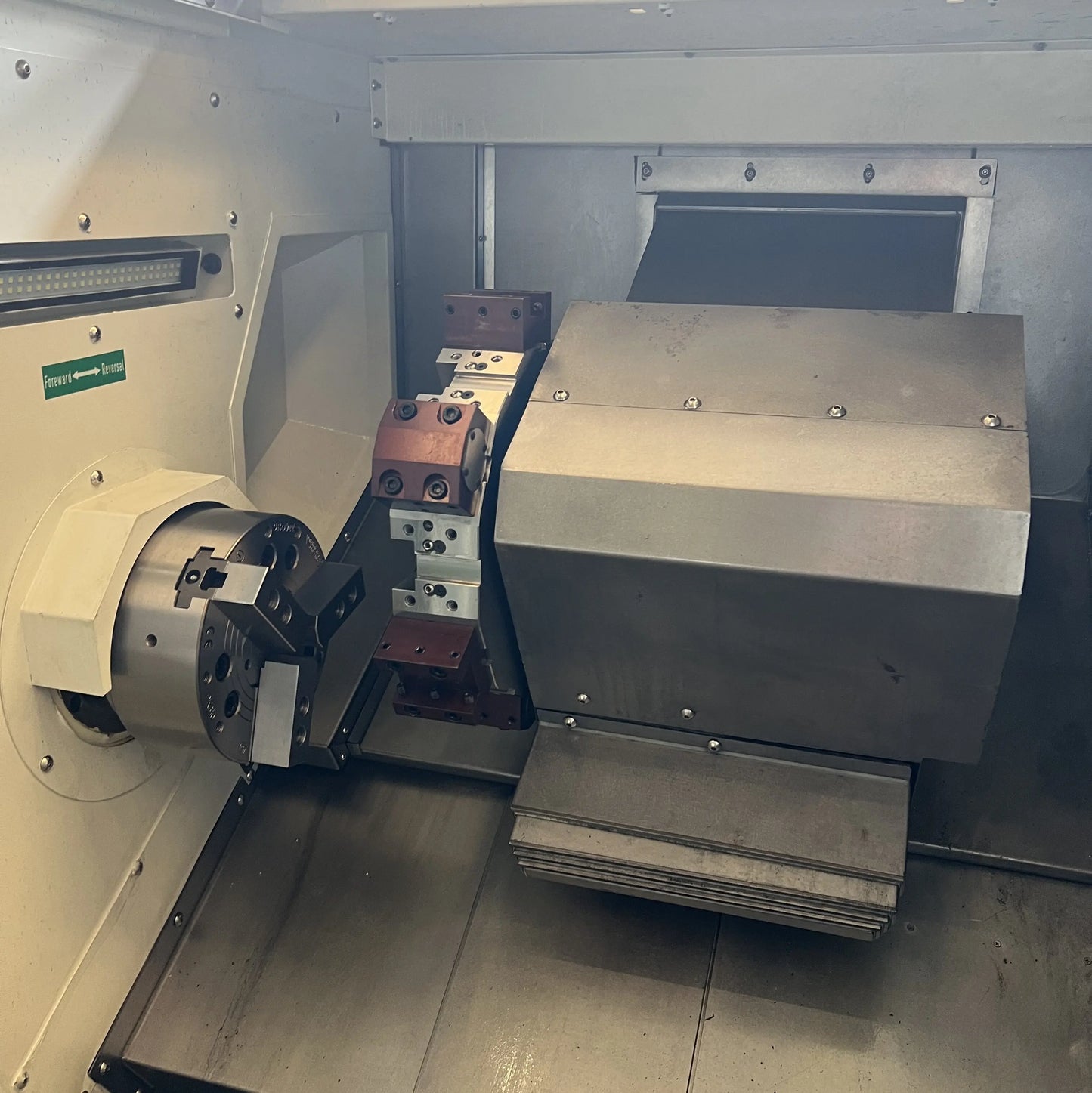 TEBAK Chinese Supplier New Fashion Industrial Vertical Automatic Tool Changer TCK56 CNC Lathe