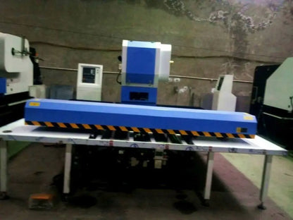 A Press Hole 1250*2500mm Big Working Area Sheet Metal Perforating Machine