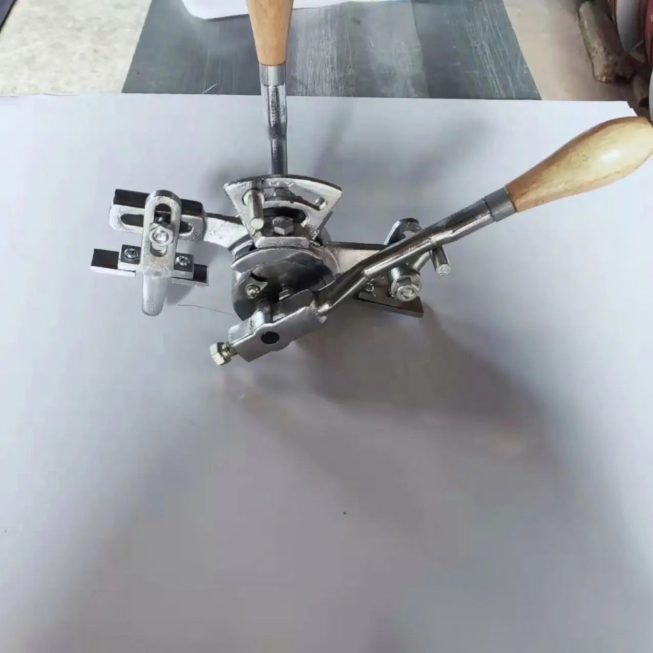 TEBAK CX-17 Manual/automatic Band Saw Blade Swage Woodworking Tools Band Saw Blade Swage Machine for Blade Teeth